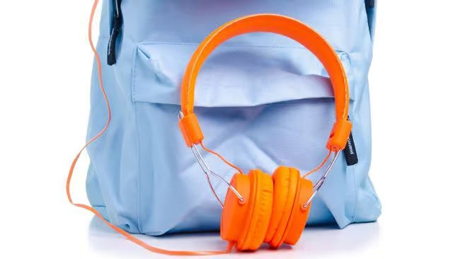 How to Protect Headphones When Traveling: The Complete Guide (2025 Edition)