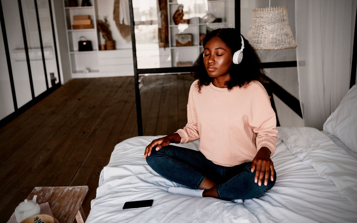 🎧 5 Best Ambient Sound Technology Headphones 🧡